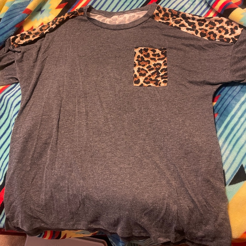 Graphic t shirt
